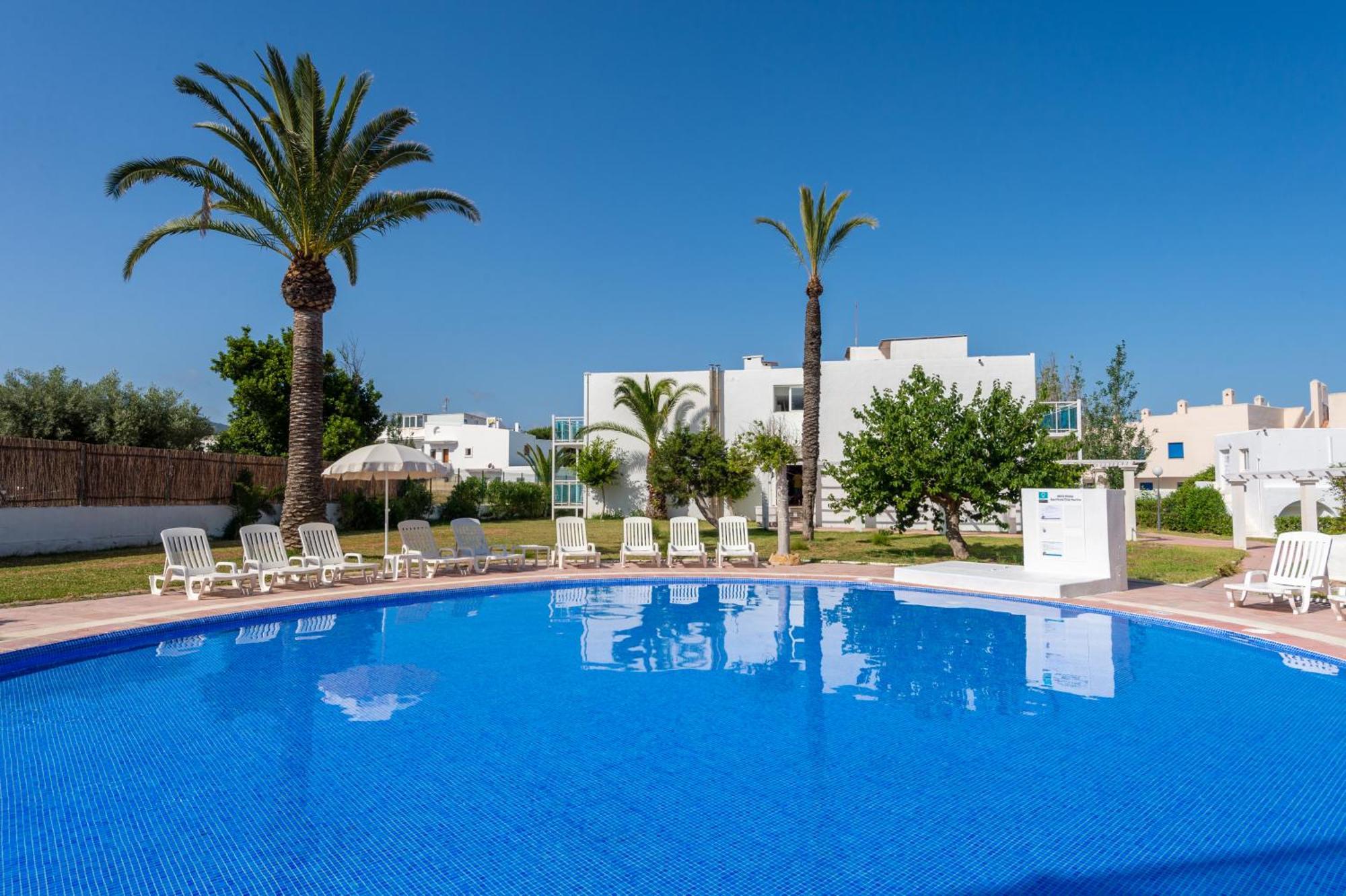 Aparthotel Vibra Club Maritim San Antonio  Exterior photo