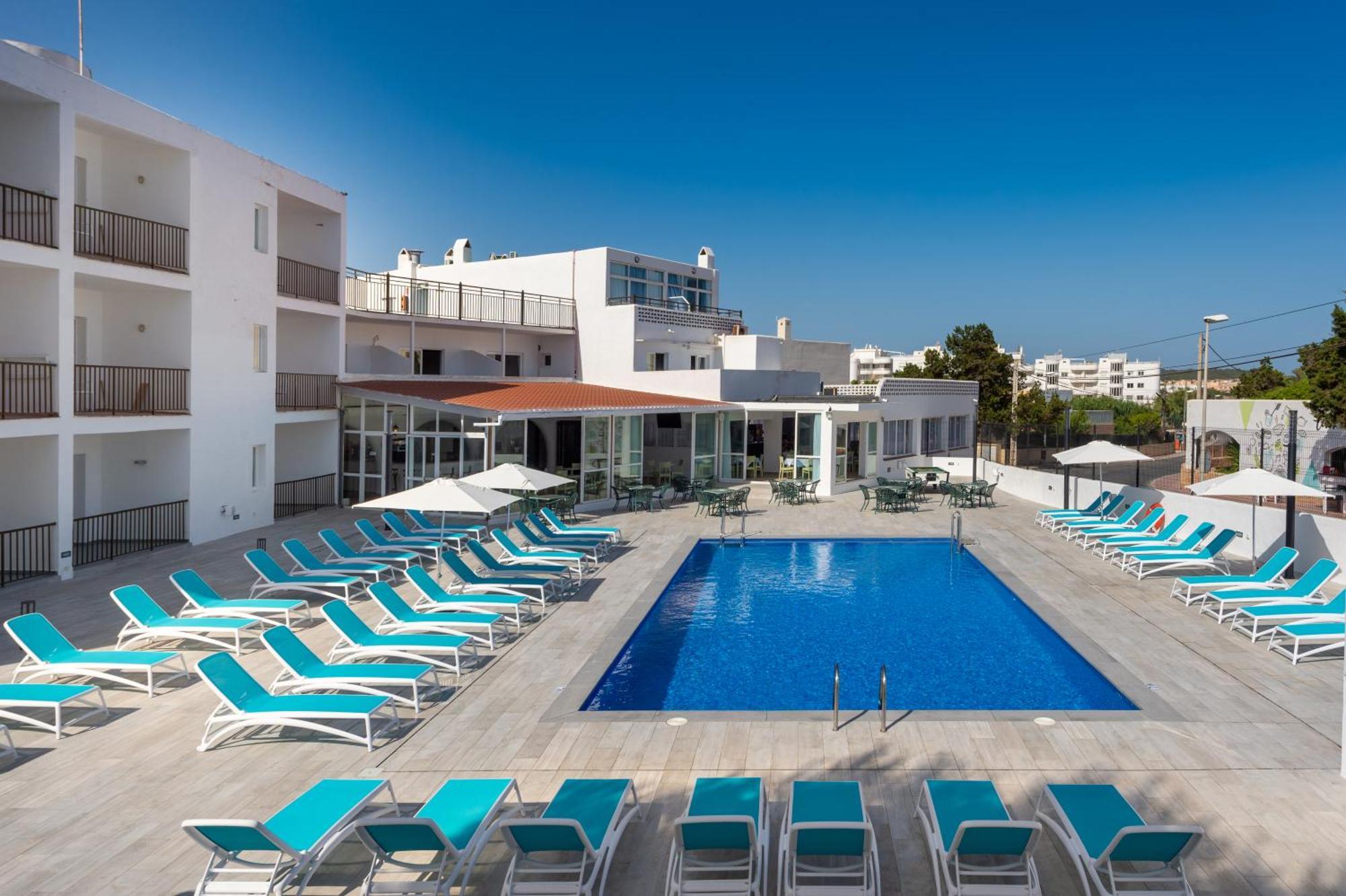 Aparthotel Vibra Club Maritim San Antonio  Exterior photo
